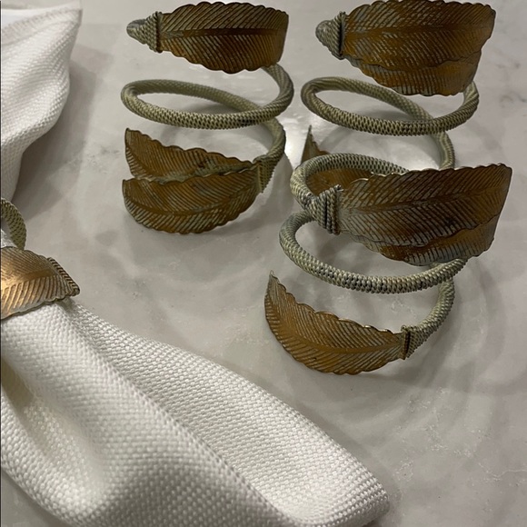 Gold napkin holders - Picture 2 of 3